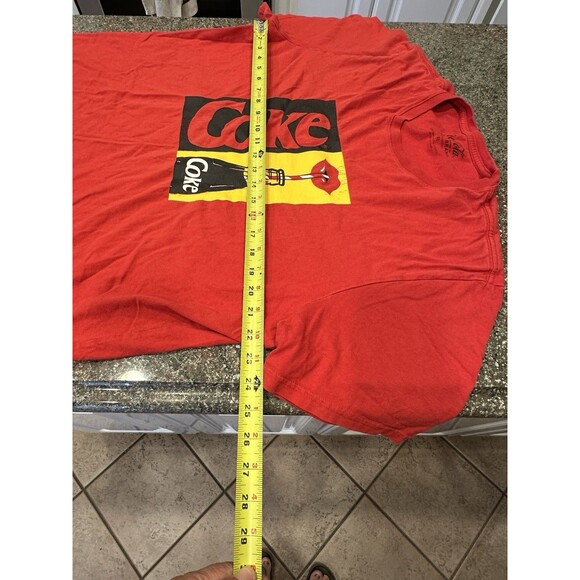 Lucky Brand Coca Cola T-Shirt Mens M  Red Crew Neck Short Sleeve Cotton - Picture 5 of 7